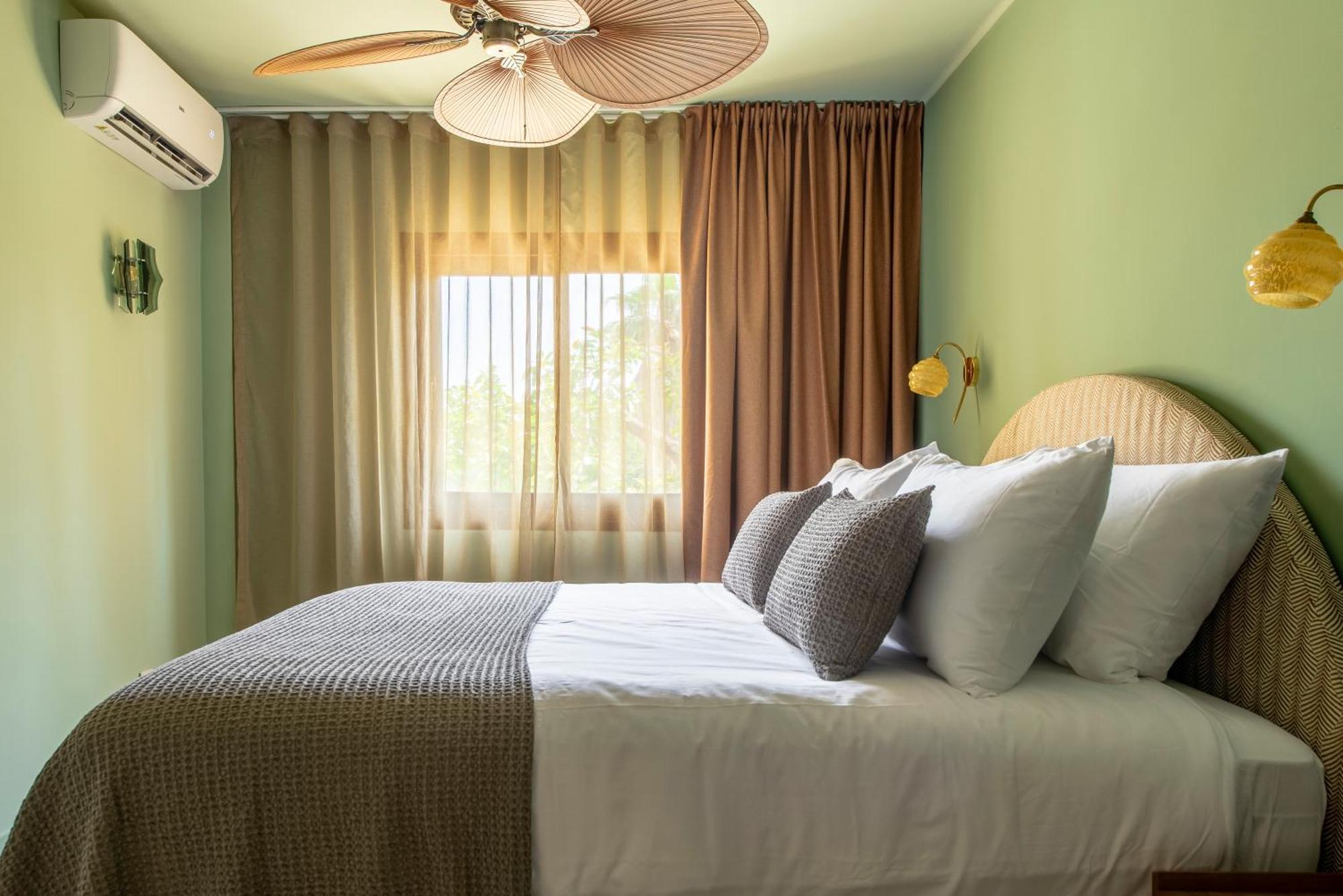 Hotel Ácora Ibiza Santa Eularia des Riu Esterno foto